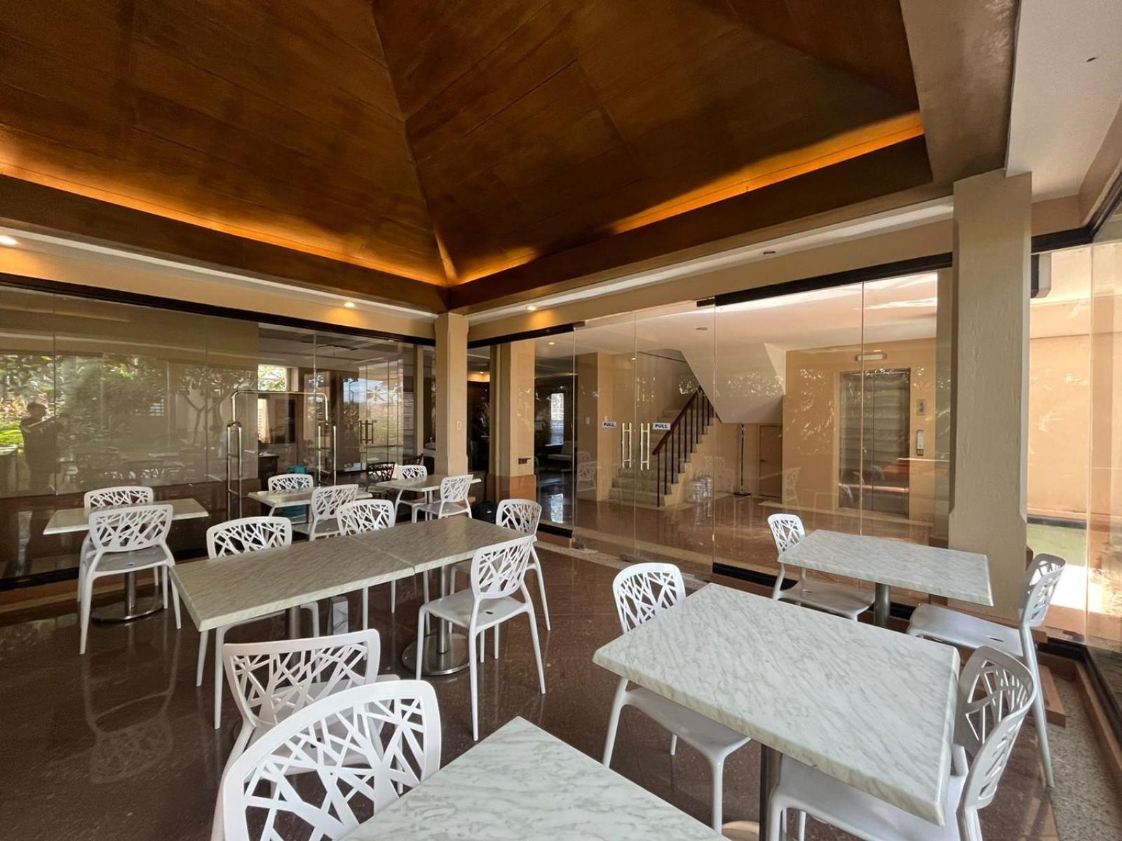 Coralpoint Gardens Suites & Residences Đảo Mactan Ngoại thất bức ảnh