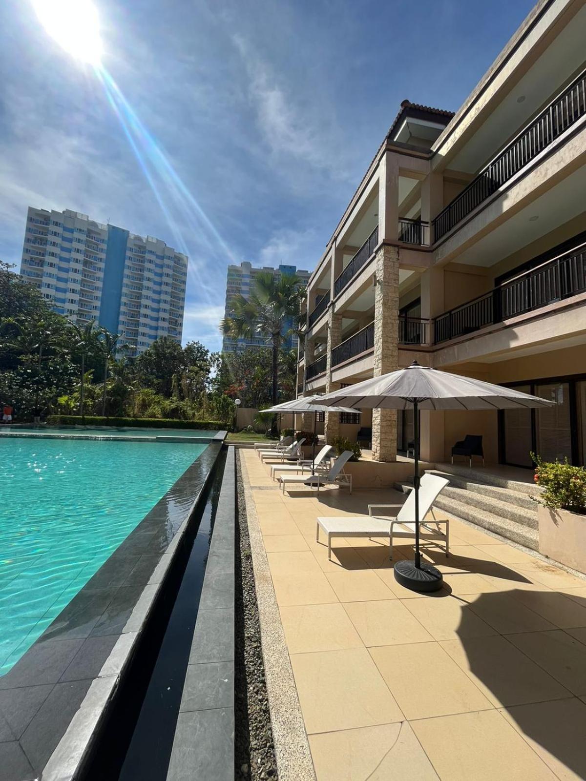 Coralpoint Gardens Suites & Residences Đảo Mactan Ngoại thất bức ảnh